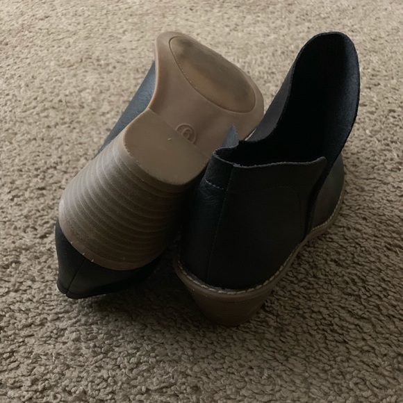 Black Booties! - Picture 4 of 5